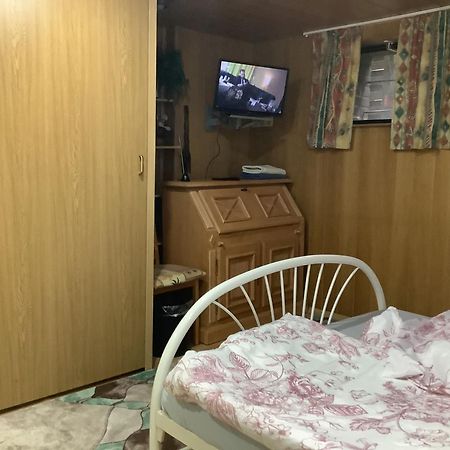 Schoenes Doppelbettzimmer Im Untergeschoss Inkl Parkplatz Nach Verfuegbarkeit Essen Zewnętrze zdjęcie